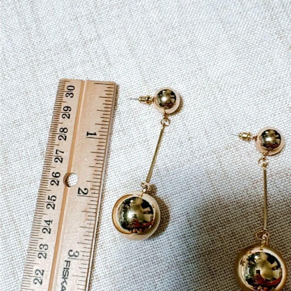 Gold dangle ball earrings N572